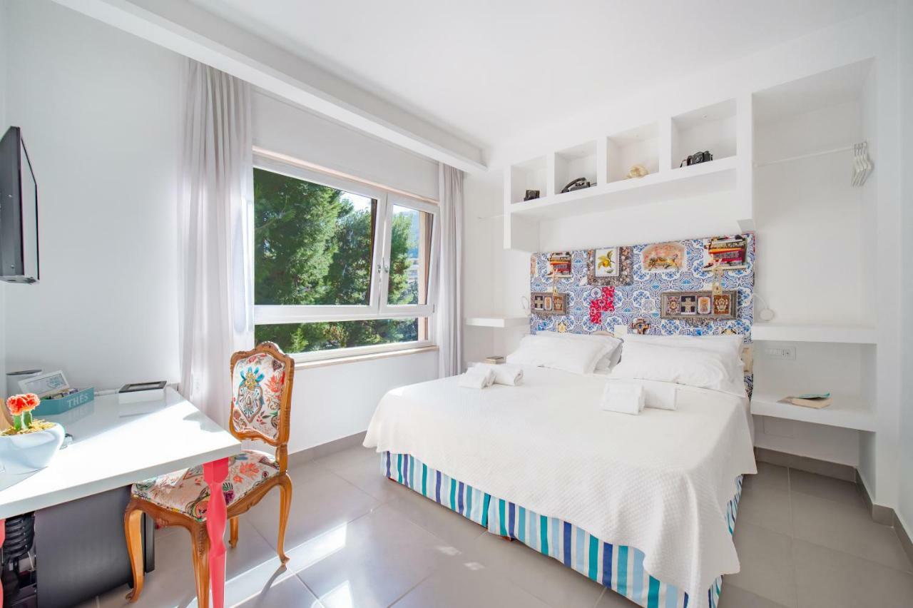 Bed and breakfast Casa Evelina Sorrente Extérieur photo