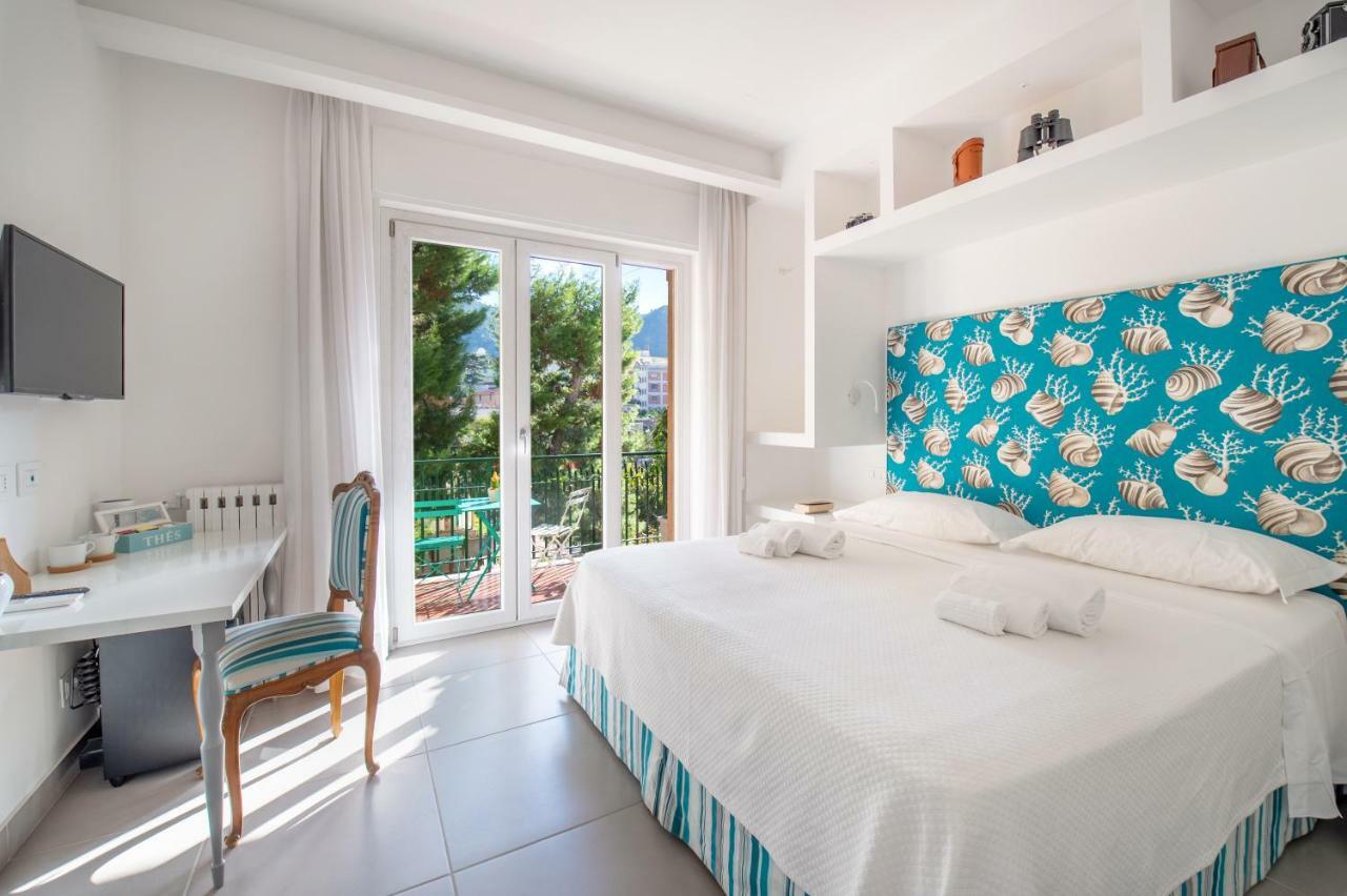 Bed and breakfast Casa Evelina Sorrente Extérieur photo